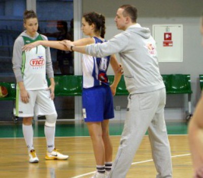 Jaunosios Alytaus krepšininkės treniravosi su „VIČI-Aisčių“ komanda (VIDEO, FOTO)