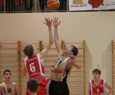 Praūžė masiškiausias Lietuvoje 34 komandų tarptautinis vaikų krepšinio turnyras „Christmas Cup 2013”