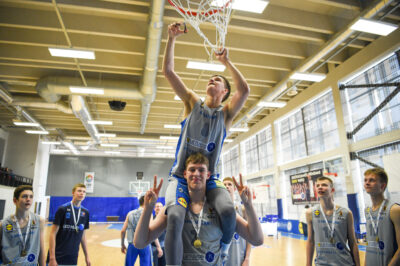 Finalas pateisino vardą: trilerį laimėję Knašiaus KM I krepšininkai tapo U16 čempionais